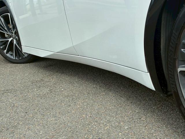 プリウス Ｚ　純正１２．３ディスプレイオーディオ　パノラミックビューモニター　フルセグＴＶ　　ＥＴＣ　デジタルインナーミラー　　ブラックレザーシート　シートヒーター・ベンチレーション　純正１９インチアルミホイール（34枚目）