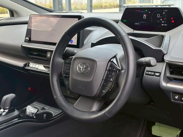 プリウス Ｚ　純正１２．３ディスプレイオーディオ　パノラミックビューモニター　フルセグＴＶ　　ＥＴＣ　デジタルインナーミラー　　ブラックレザーシート　シートヒーター・ベンチレーション　純正１９インチアルミホイール（42枚目）