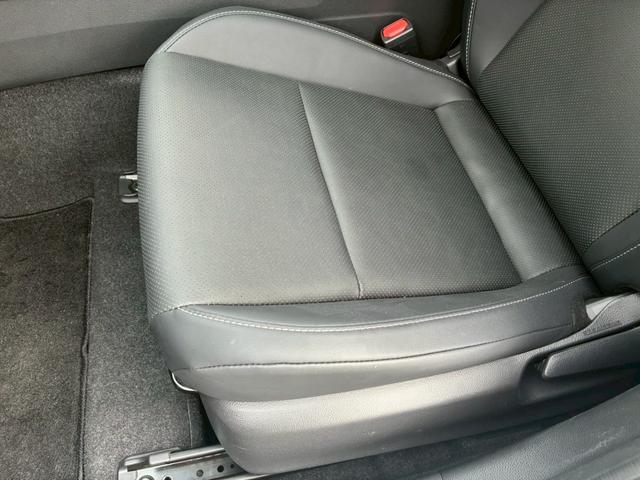 プリウス Ｚ　純正１２．３ディスプレイオーディオ　パノラミックビューモニター　フルセグＴＶ　　ＥＴＣ　デジタルインナーミラー　　ブラックレザーシート　シートヒーター・ベンチレーション　純正１９インチアルミホイール（70枚目）