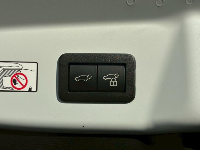 プリウス Z モデリスタエアロ(F/S/R) デジタルインナーミラー 12.3インチナビ ETC2.0 パノラミックビューモニター 純正19インチアルミホイール トヨタセーフティセンス BSM シートヒーター(76枚目)