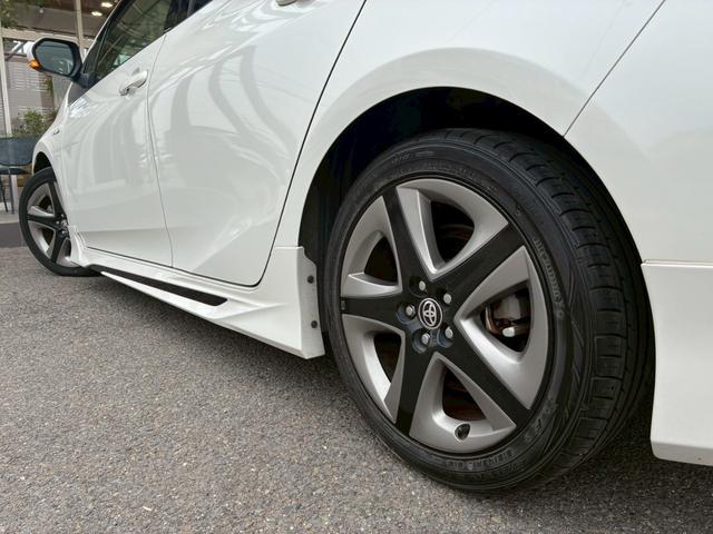 プリウス Sツーリングセレクション 7インチナビ モデリスタエアロ(F.S.R) シートヒーター ベンチレーション バックカメラ 純正17インチAW LEDヘッドライト 黒革シート セーフティーセンス スマートキー Bluetooth(34枚目)