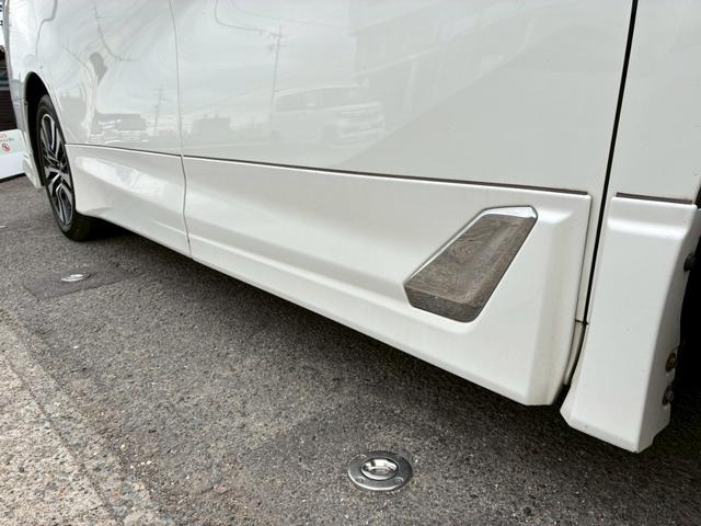 アルファード ２．５Ｓ　Ｃパッケージ　ツインムーンルーフ　　ＴＲＤエアロ（Ｆ／Ｓ／Ｒ）　デジタルインナーミラー　純正ディスプレイオーディオ　フリップダウンモニター　３眼ＬＥＤヘッドライト　シーケンシャルウインカー　シートヒータークーラー（20枚目）