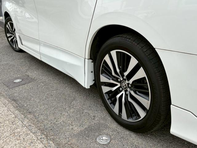 アルファード ２．５Ｓ　Ｃパッケージ　ツインムーンルーフ　　ＴＲＤエアロ（Ｆ／Ｓ／Ｒ）　デジタルインナーミラー　純正ディスプレイオーディオ　フリップダウンモニター　３眼ＬＥＤヘッドライト　シーケンシャルウインカー　シートヒータークーラー（33枚目）