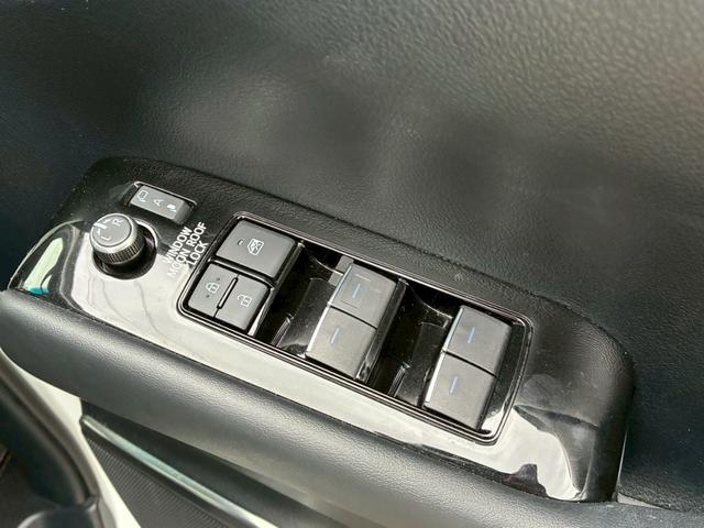 アルファード ２．５Ｓ　Ｃパッケージ　ツインムーンルーフ　　ＴＲＤエアロ（Ｆ／Ｓ／Ｒ）　デジタルインナーミラー　純正ディスプレイオーディオ　フリップダウンモニター　３眼ＬＥＤヘッドライト　シーケンシャルウインカー　シートヒータークーラー（66枚目）