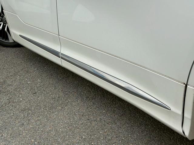 アルファード ２．５Ｓ　Ｃパッケージ　ムーンルーフ　モデリスタエアロ（Ｆ．Ｓ．Ｒ）　フリップダウンモニター　デジタルインナーミラー　　純正１８インチＡＷ　クルーズコントロール　ＢＳＭ　バックカメラ　　シートヒーター　　ステアリングヒーター（36枚目）