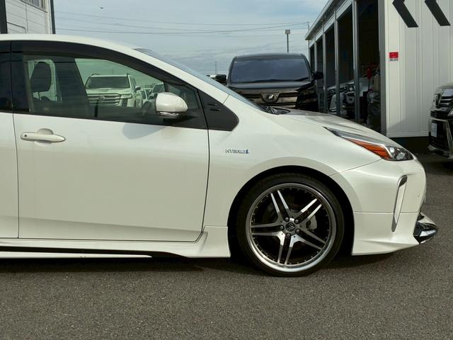 プリウス Ｓツーリングセレクション　純正ナビ　モデリスタエアロ（Ｆ／Ｓ／Ｒ）　社外１９インチアルミホイール　トヨタセーフティセンス　レーダークルーズコントロール　バックカメラ　Ｂｌｕｅｔｏｏｔｈ接続　ドライブレコーダー　シートヒーター（23枚目）