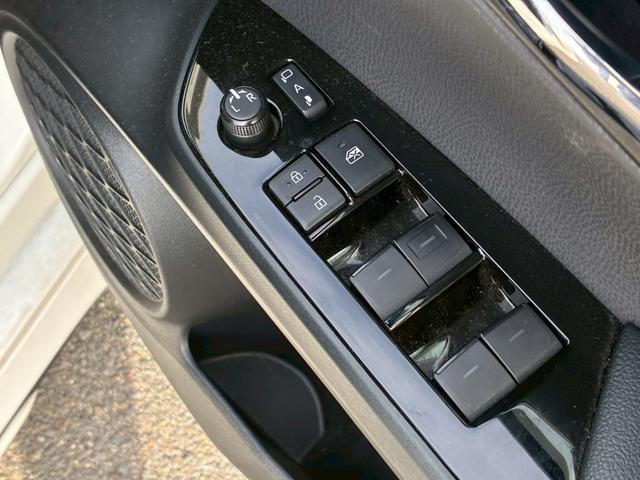 プリウス Ｓツーリングセレクション　純正ナビ　モデリスタエアロ（Ｆ／Ｓ／Ｒ）　社外１９インチアルミホイール　トヨタセーフティセンス　レーダークルーズコントロール　バックカメラ　Ｂｌｕｅｔｏｏｔｈ接続　ドライブレコーダー　シートヒーター（56枚目）