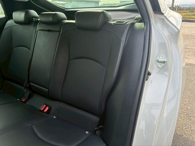 プリウス Ｓツーリングセレクション　純正ナビ　モデリスタエアロ（Ｆ／Ｓ／Ｒ）　社外１９インチアルミホイール　トヨタセーフティセンス　レーダークルーズコントロール　バックカメラ　Ｂｌｕｅｔｏｏｔｈ接続　ドライブレコーダー　シートヒーター（67枚目）