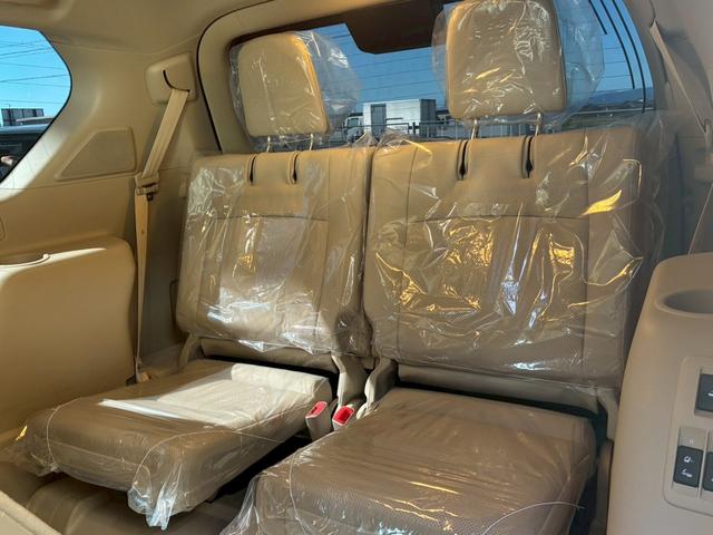 ランドクルーザープラド TX Lパッケージ マットブラックエディション サンルーフ 7人乗 ベージュ革シート 純正19インチAW ディスプレイオーディオ パノラミックビューモニター シートヒーター ルーフレール サイドステップカバー モデリスタエアロ(70枚目)