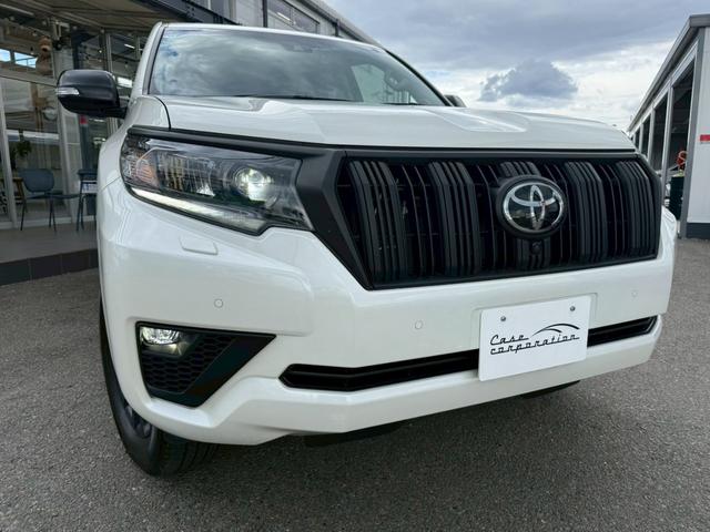 ランドクルーザープラド TX Lパッケージ マットブラックエディション サンルーフ ルーフレール メーカーナビ パノラミックビューモニター クリアランスソナー ブラインドスポットモニター 純正18インチアルミホイール シートヒーター ベンチレーション LEDヘッドライト(10枚目)