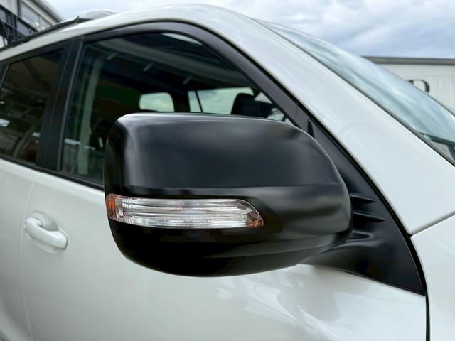 ランドクルーザープラド TX Lパッケージ マットブラックエディション サンルーフ ルーフレール メーカーナビ パノラミックビューモニター クリアランスソナー ブラインドスポットモニター 純正18インチアルミホイール シートヒーター ベンチレーション LEDヘッドライト(17枚目)