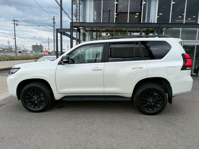 ランドクルーザープラド TX Lパッケージ マットブラックエディション サンルーフ ルーフレール メーカーナビ パノラミックビューモニター クリアランスソナー ブラインドスポットモニター 純正18インチアルミホイール シートヒーター ベンチレーション LEDヘッドライト(36枚目)