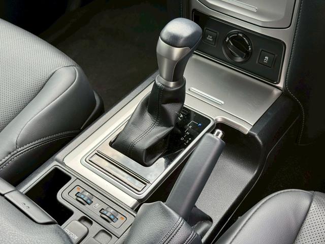 ランドクルーザープラド TX Lパッケージ マットブラックエディション サンルーフ ルーフレール メーカーナビ パノラミックビューモニター クリアランスソナー ブラインドスポットモニター 純正18インチアルミホイール シートヒーター ベンチレーション LEDヘッドライト(54枚目)