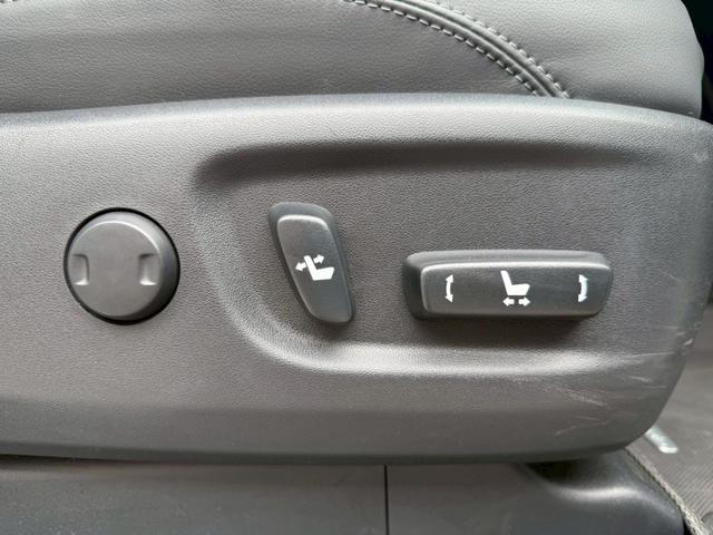 ランドクルーザープラド TX Lパッケージ マットブラックエディション サンルーフ ルーフレール メーカーナビ パノラミックビューモニター クリアランスソナー ブラインドスポットモニター 純正18インチアルミホイール シートヒーター ベンチレーション LEDヘッドライト(61枚目)