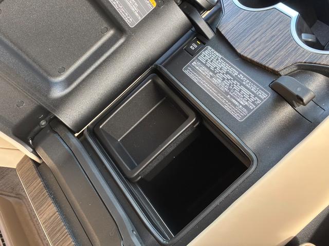ランドクルーザー ZX サンルーフ モデリスタエアロ(F/R/) 7人乗 JBLサウンド リアエンターテインメント クールBOX 電動デフロック 空気圧センサー ルーフレール デジタルミラー ベージュ革シート クールBOX(4枚目)