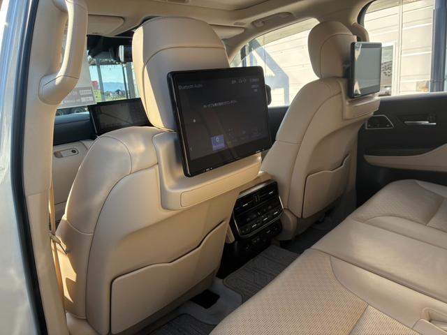 ランドクルーザー ZX サンルーフ モデリスタエアロ(F/R/) 7人乗 JBLサウンド リアエンターテインメント クールBOX 電動デフロック 空気圧センサー ルーフレール デジタルミラー ベージュ革シート クールBOX(5枚目)