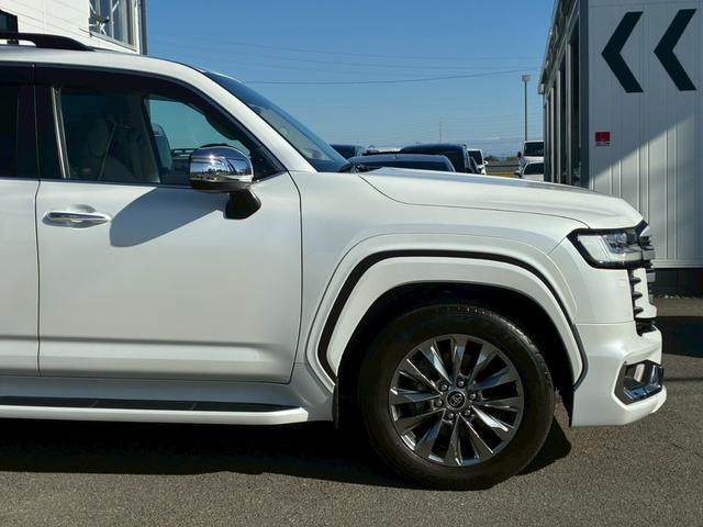 ランドクルーザー ZX サンルーフ モデリスタエアロ(F/R/) 7人乗 JBLサウンド リアエンターテインメント クールBOX 電動デフロック 空気圧センサー ルーフレール デジタルミラー ベージュ革シート クールBOX(24枚目)