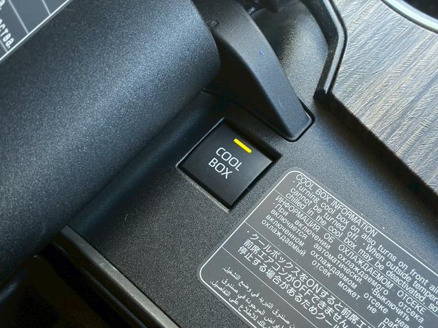 ランドクルーザー ZX サンルーフ モデリスタエアロ(F/R/) 7人乗 JBLサウンド リアエンターテインメント クールBOX 電動デフロック 空気圧センサー ルーフレール デジタルミラー ベージュ革シート クールBOX(59枚目)