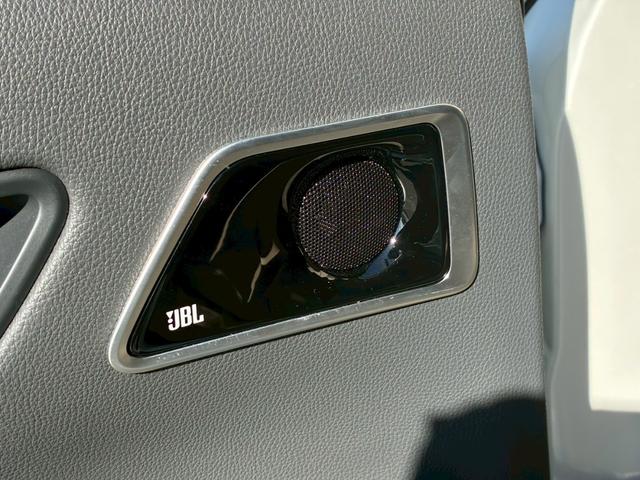 ランドクルーザー ZX サンルーフ モデリスタエアロ(F/R/) 7人乗 JBLサウンド リアエンターテインメント クールBOX 電動デフロック 空気圧センサー ルーフレール デジタルミラー ベージュ革シート クールBOX(70枚目)