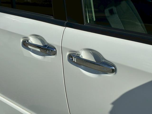 ヴォクシー ZS 煌 アルパイン10インチナビ 天井モニター HDMI入力 LEDヘッドライト 7人乗 両側電動スライドドア バックカメラ 社外18インチAW 後席オートエアコン スペアタイヤ 寒冷地仕様 スマートキー(20枚目)