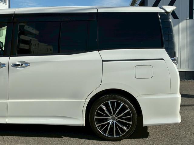 ヴォクシー ZS 煌 アルパイン10インチナビ 天井モニター HDMI入力 LEDヘッドライト 7人乗 両側電動スライドドア バックカメラ 社外18インチAW 後席オートエアコン スペアタイヤ 寒冷地仕様 スマートキー(36枚目)