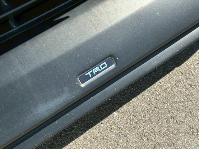 ヴェルファイア ２．５Ｚ　Ｇエディション　ツインムーンルーフ　ＴＲＤエアロ（Ｆ／Ｒ）　モデリスタエアロ（Ｓ）　　純正９インチディスプレイオーディオ　セーフティセンス　デジタルインナーミラー　パワーバックドア　ＢＳＭ　ＥＴＣ　ＬＥＤヘッドライト（14枚目）