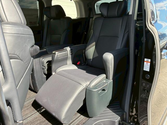 ヴェルファイア ２．５Ｚ　Ｇエディション　ツインムーンルーフ　ＴＲＤエアロ（Ｆ／Ｒ）　モデリスタエアロ（Ｓ）　　純正９インチディスプレイオーディオ　セーフティセンス　デジタルインナーミラー　パワーバックドア　ＢＳＭ　ＥＴＣ　ＬＥＤヘッドライト（67枚目）