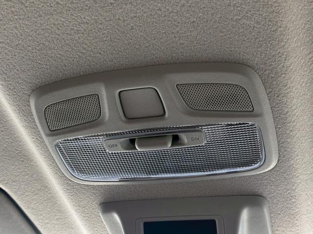 ジムニー ＸＣ　社外ナビ　フルセグＴＶ　バックカメラ　リフトアップ　オーバーフェンダー　ブラウンレザーシートカバー　１６インチアルミホイール　オープンカントリータイヤ　大型グリルガード　リアラダー　スペアタイヤカバー（46枚目）