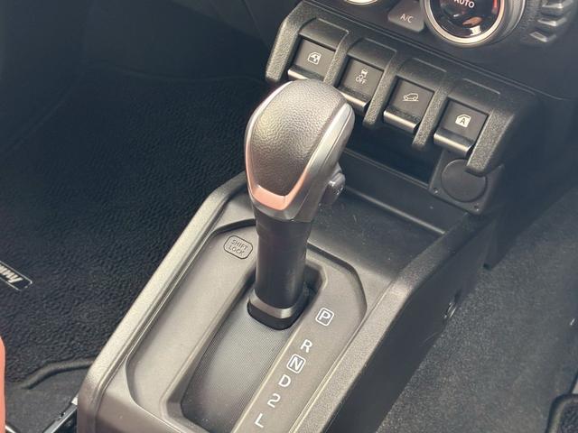 ジムニー ＸＣ　社外ナビ　フルセグＴＶ　バックカメラ　リフトアップ　オーバーフェンダー　ブラウンレザーシートカバー　１６インチアルミホイール　オープンカントリータイヤ　大型グリルガード　リアラダー　スペアタイヤカバー（53枚目）