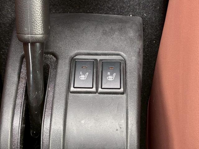 ジムニー ＸＣ　社外ナビ　フルセグＴＶ　バックカメラ　リフトアップ　オーバーフェンダー　ブラウンレザーシートカバー　１６インチアルミホイール　オープンカントリータイヤ　大型グリルガード　リアラダー　スペアタイヤカバー（55枚目）