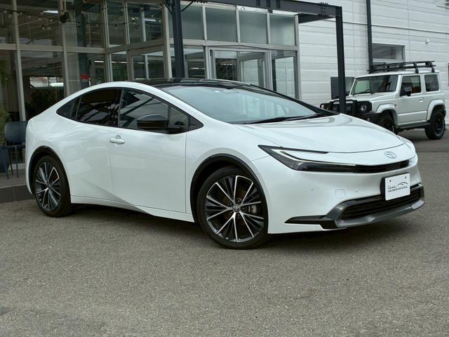 プリウス Ｚ　パノラマルーフ　パノラミックビューモニター　デジタルインナーミラー　純正１９インチＡＷ　１２，３インチディスプレイオーディオ　シートヒーター　ベンチレーション　ＬＥＤヘッドライト　クルーズコントロール（10枚目）