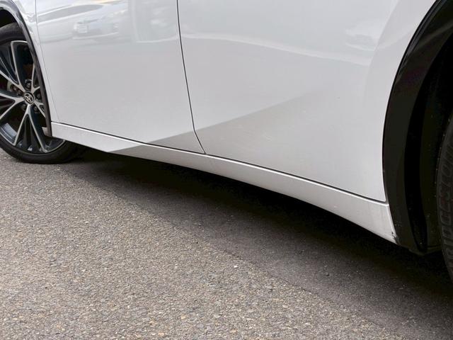 プリウス Ｚ　パノラマルーフ　パノラミックビューモニター　デジタルインナーミラー　純正１９インチＡＷ　１２，３インチディスプレイオーディオ　シートヒーター　ベンチレーション　ＬＥＤヘッドライト　クルーズコントロール（35枚目）