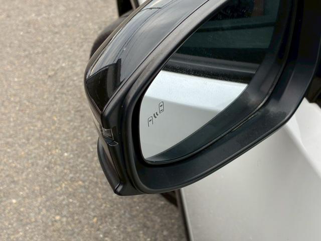 プリウス Ｚ　パノラマルーフ　パノラミックビューモニター　デジタルインナーミラー　純正１９インチＡＷ　１２，３インチディスプレイオーディオ　シートヒーター　ベンチレーション　ＬＥＤヘッドライト　クルーズコントロール（37枚目）