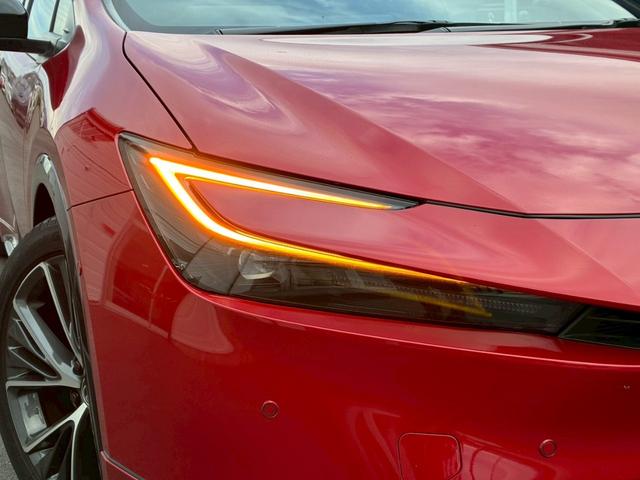 プリウス Ｚ　モデリスタエアロ　トヨタチームメイト　パノラミックビューモニター　１２．３ディスプレイオーディオ　デジタルインナーミラー　純正１９インチＡＷ　　黒革シート　レーダークルーズコントロール　シートヒーター（17枚目）