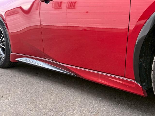 プリウス Ｚ　モデリスタエアロ　トヨタチームメイト　パノラミックビューモニター　１２．３ディスプレイオーディオ　デジタルインナーミラー　純正１９インチＡＷ　　黒革シート　レーダークルーズコントロール　シートヒーター（21枚目）