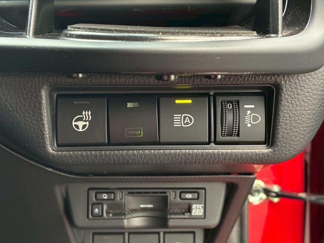 プリウス Ｚ　モデリスタエアロ　トヨタチームメイト　パノラミックビューモニター　１２．３ディスプレイオーディオ　デジタルインナーミラー　純正１９インチＡＷ　　黒革シート　レーダークルーズコントロール　シートヒーター（47枚目）