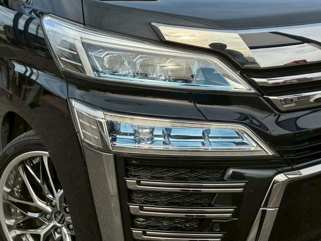 ヴェルファイア ２．５Ｚ　Ｇエディション　ツインムーンルーフ　純正ディスプレイオーディオ　フルセグＴＶ　フリップダウンモニター　デジタルインナーミラー　ＢＳＭ　３眼ＬＥＤヘッドライト　シーケンシャルウインカー　シートヒーター・ベンチレーション（16枚目）