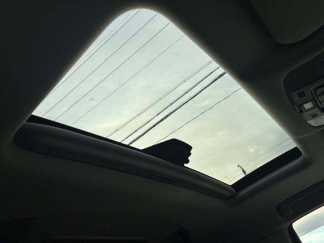 ヴェルファイア ２．５Ｚ　Ｇエディション　ツインムーンルーフ　純正ディスプレイオーディオ　フルセグＴＶ　フリップダウンモニター　デジタルインナーミラー　ＢＳＭ　３眼ＬＥＤヘッドライト　シーケンシャルウインカー　シートヒーター・ベンチレーション（57枚目）