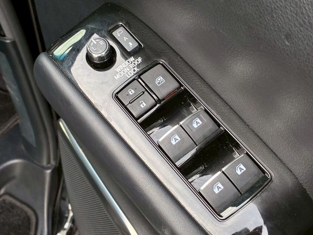 ヴェルファイア ２．５Ｚ　Ｇエディション　ツインムーンルーフ　純正ディスプレイオーディオ　フルセグＴＶ　フリップダウンモニター　デジタルインナーミラー　ＢＳＭ　３眼ＬＥＤヘッドライト　シーケンシャルウインカー　シートヒーター・ベンチレーション（59枚目）