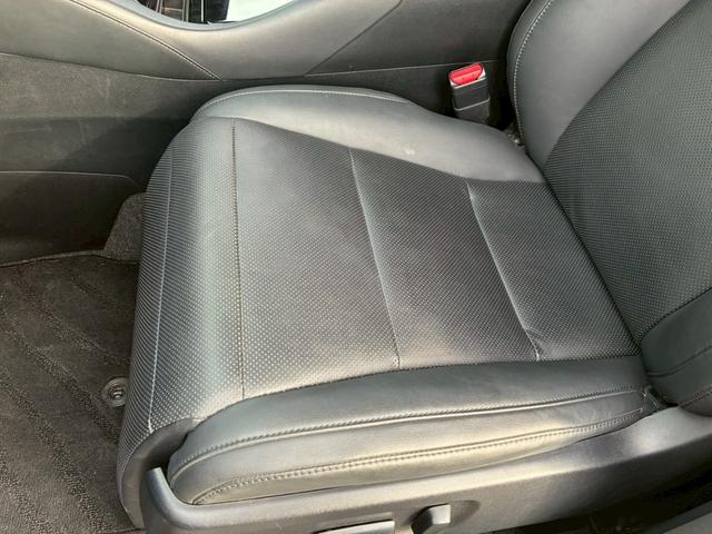 ヴェルファイア ２．５Ｚ　Ｇエディション　ツインムーンルーフ　純正ディスプレイオーディオ　フルセグＴＶ　フリップダウンモニター　デジタルインナーミラー　ＢＳＭ　３眼ＬＥＤヘッドライト　シーケンシャルウインカー　シートヒーター・ベンチレーション（69枚目）