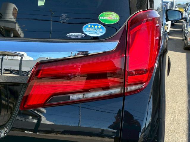 アルファード ２．５Ｓ　Ｃパッケージ　サンルーフ　モデリスタエアロ（Ｆ．Ｓ．Ｒ）　１２．１型フリップダウンモニター　両側パワースライドドア　シートヒーター　ベンチレーション　パワーバックドア　純正１８インチＡＷ　トヨタセーフティーセンス（35枚目）