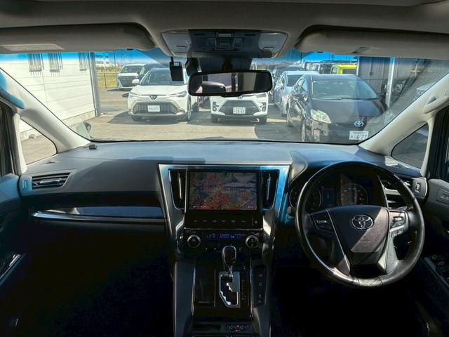 アルファード ２．５Ｓ　Ｃパッケージ　サンルーフ　モデリスタエアロ（Ｆ．Ｓ．Ｒ）　１２．１型フリップダウンモニター　両側パワースライドドア　シートヒーター　ベンチレーション　パワーバックドア　純正１８インチＡＷ　トヨタセーフティーセンス（38枚目）