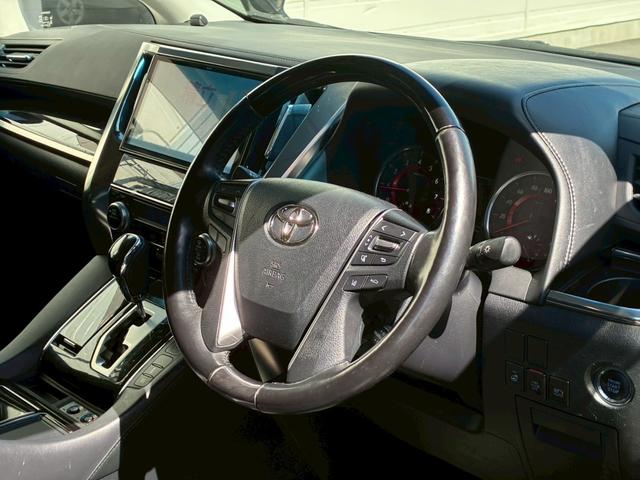 アルファード ２．５Ｓ　Ｃパッケージ　サンルーフ　モデリスタエアロ（Ｆ．Ｓ．Ｒ）　１２．１型フリップダウンモニター　両側パワースライドドア　シートヒーター　ベンチレーション　パワーバックドア　純正１８インチＡＷ　トヨタセーフティーセンス（41枚目）