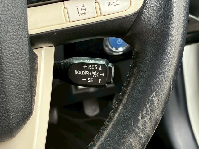 プリウス Ａ　９インチナビ　モデリスタエアロ（Ｆ．Ｓ．Ｒ）　寒冷地仕様ヘッドアップディスプレイ　ブラインドスポットモニター　クリアランスソナー　バックカメラ　　ＬＤＡ　ＰＣＳ　　リアフォグランプ　純正１５インチＡＷ（45枚目）