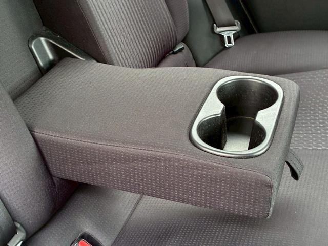 プリウス Ａ　９インチナビ　モデリスタエアロ（Ｆ．Ｓ．Ｒ）　寒冷地仕様ヘッドアップディスプレイ　ブラインドスポットモニター　クリアランスソナー　バックカメラ　　ＬＤＡ　ＰＣＳ　　リアフォグランプ　純正１５インチＡＷ（72枚目）