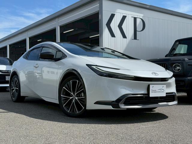 プリウス Z パノラマルーフ デジタルインナーミラー パノラミックビューモニター ブラインドスポットモニター ステアリングヒーター シートヒーター シートヒーター ワイヤレス充電 パワーバックドア パワーシート(9枚目)