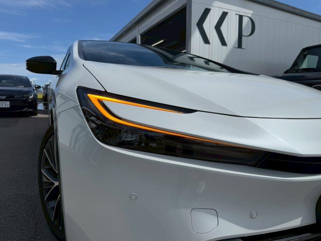 プリウス Z パノラマルーフ デジタルインナーミラー パノラミックビューモニター ブラインドスポットモニター ステアリングヒーター シートヒーター シートヒーター ワイヤレス充電 パワーバックドア パワーシート(18枚目)