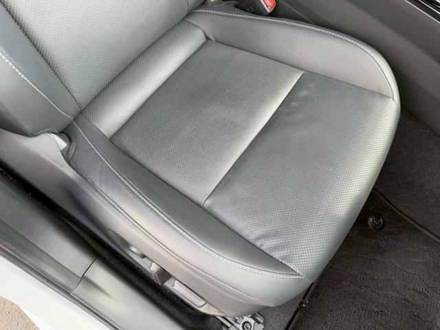 プリウス Z パノラマルーフ デジタルインナーミラー パノラミックビューモニター ブラインドスポットモニター ステアリングヒーター シートヒーター シートヒーター ワイヤレス充電 パワーバックドア パワーシート(59枚目)