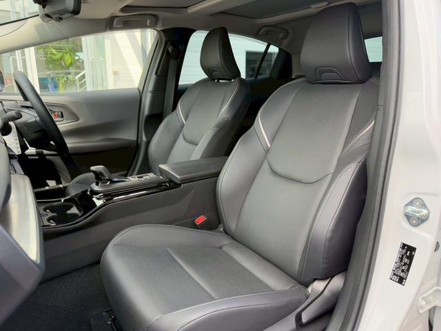 プリウス Z パノラマルーフ デジタルインナーミラー パノラミックビューモニター ブラインドスポットモニター ステアリングヒーター シートヒーター シートヒーター ワイヤレス充電 パワーバックドア パワーシート(64枚目)