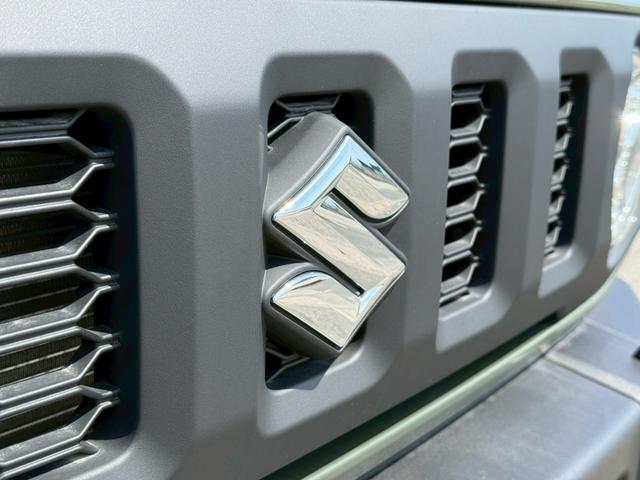 ジムニー ＸＣ　４ＷＤ　オートマチック　純正１６インチアルミホイール　ＬＥＤヘッドライト　フロントフォグランプ　運転席／助手席シートヒーター　スマートキー　プッシュボタンスタート　背面スペアタイヤ　電動格納ドアミラー（14枚目）